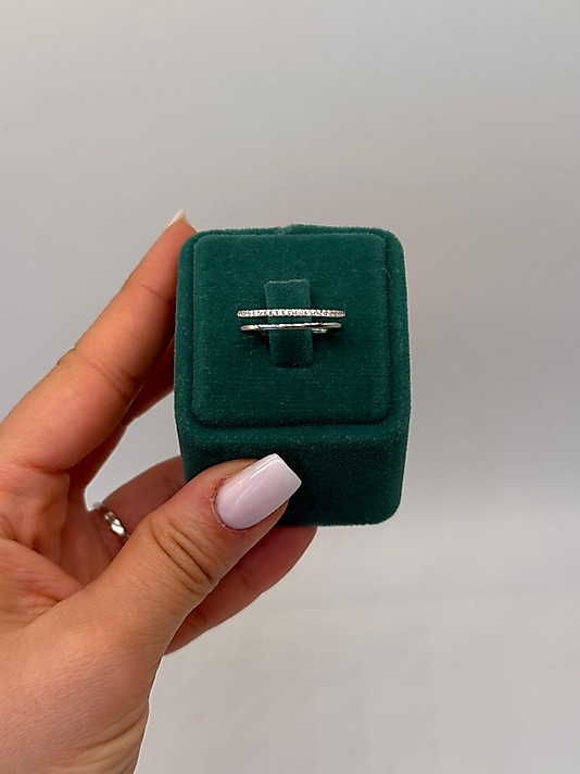 Xuping Çift Sıra İnce Taşlı Yüzük