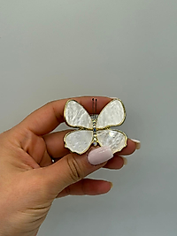 Sedef Görünümlü Zirkon Taşlı Kelebek Figürlü Broş