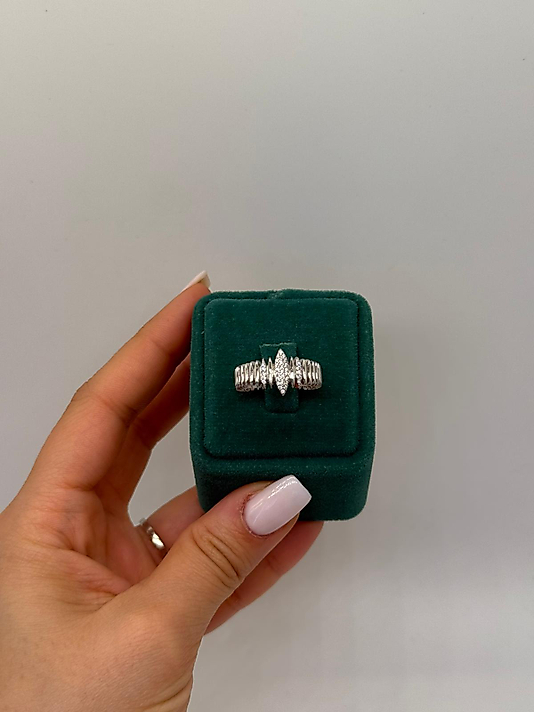 Xuping Zirkon Taşlı Dokulu Yüzük