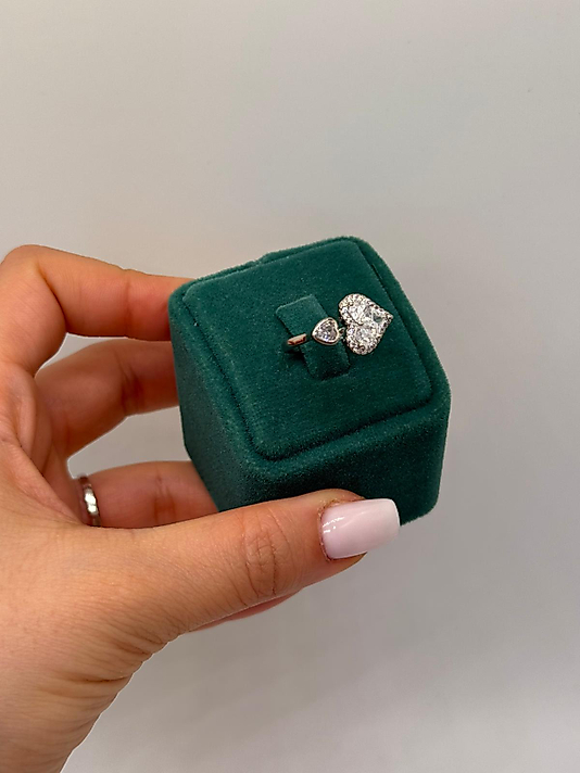 Xuping Asimetrik Kalp & Kare Taşlı Yüzük