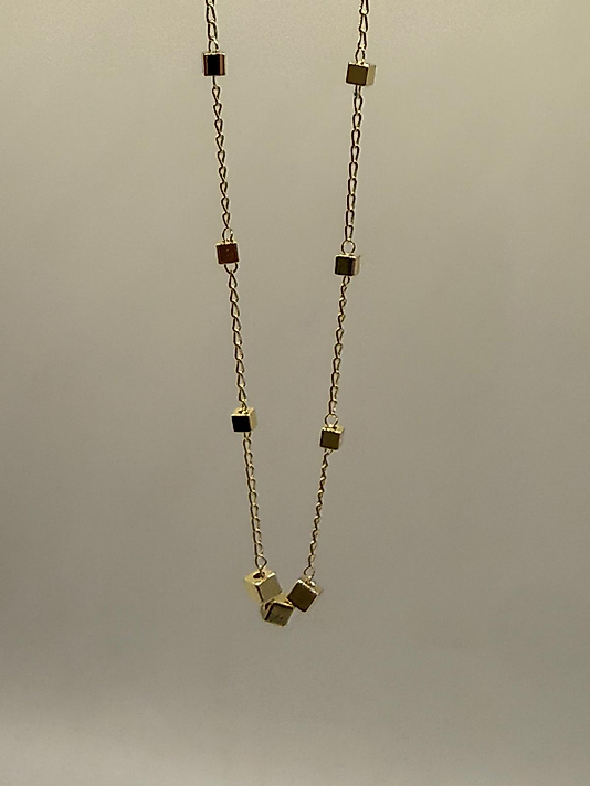 Xuping VIP Çelik Küp Detaylı 14K Altın Renk Kolye