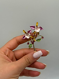 Zirkon Taşlı İnci Detaylı Çiçek Figürlü Premium Broş