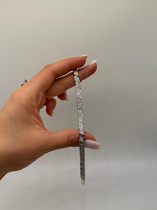 XUPİNG Geometrik Desenli Taşlı VIP Çelik Bileklik – Gümüş Renk