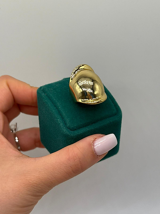 Bold Oval Gold Yüzük