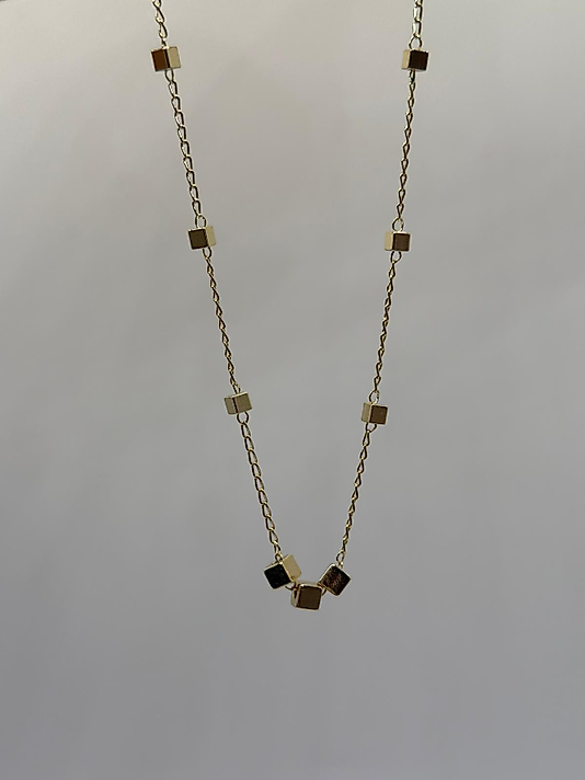 Xuping VIP Çelik Küp Detaylı 14K Altın Renk Kolye