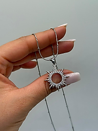 Güneş Figürlü Taşlı Kolye