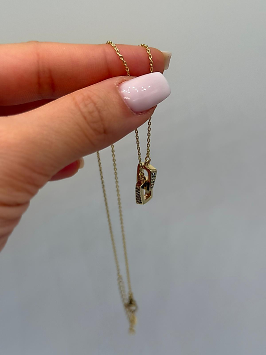 Xuping Gold Renk Taşlı Kilit Detaylı Kolye