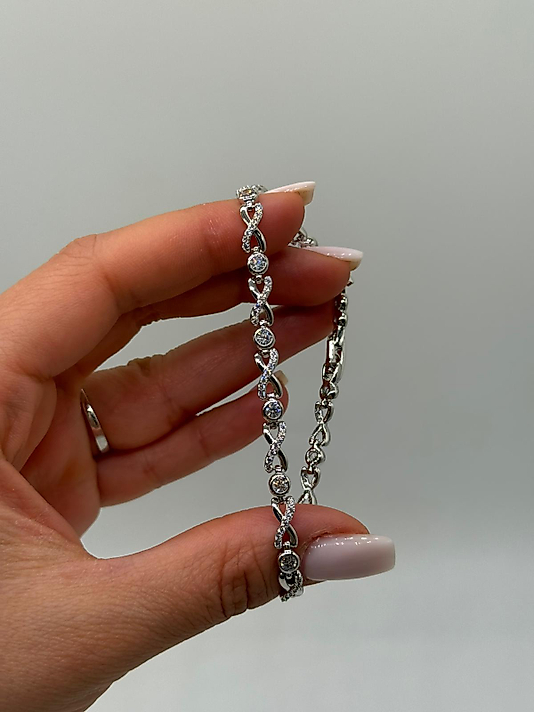 XUPİNG Sonsuzluk Motifli VIP Çelik Bileklik – Zirkon Taşlı | Gümüş Renk