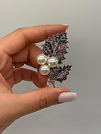 Zirkon Taşlı Üç İnci Detaylı Renkli Yaprak Broş