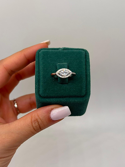 Xuping Göz Işığı Markiz Taşlı Yüzük