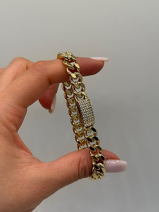 Taşlı Kilit Detaylı Kalın Gurmet Zincir Xuping VIP Çelik 14K Altın Renk Kadın Bileklik