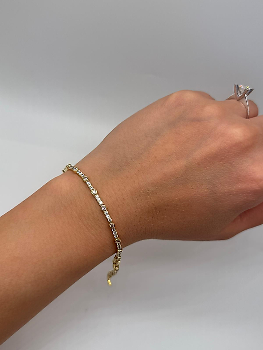 Xuping Zirkon Taşlı Minimal Gold Bileklik