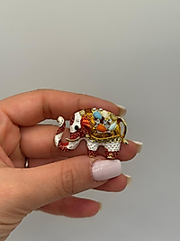 Renkli Taş Detaylı Fil Figürlü Broş