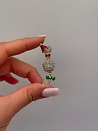 Noel Şapkalı Işıltılı Kedi Figürlü Broş